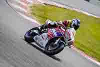 donington-no-limits-trackday;donington-park-photographs;donington-trackday-photographs;no-limits-trackdays;peter-wileman-photography;trackday-digital-images;trackday-photos